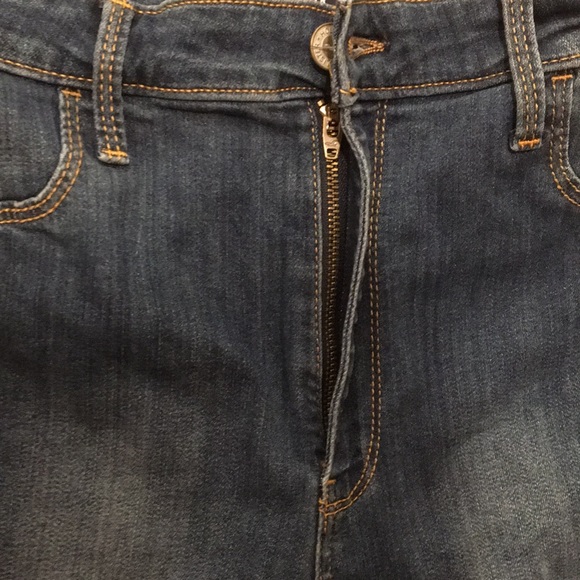 Hollister Jeans - Picture 5 of 6